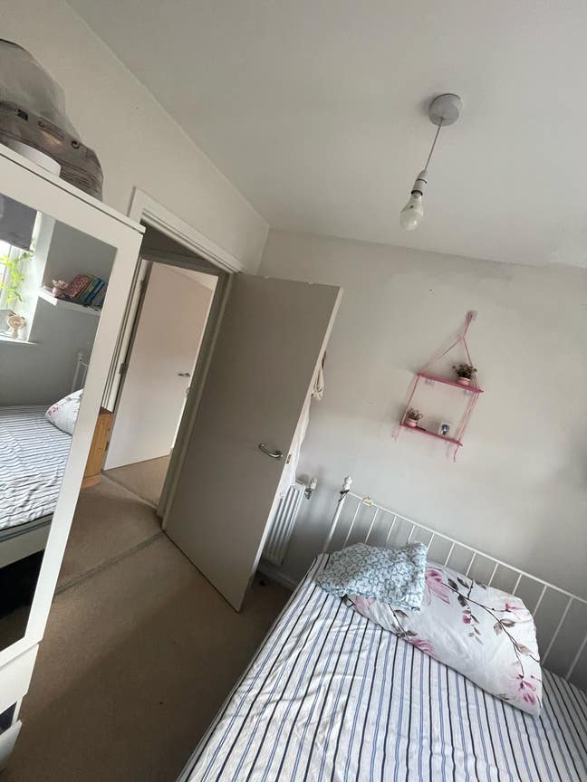 £450 Main Photo
