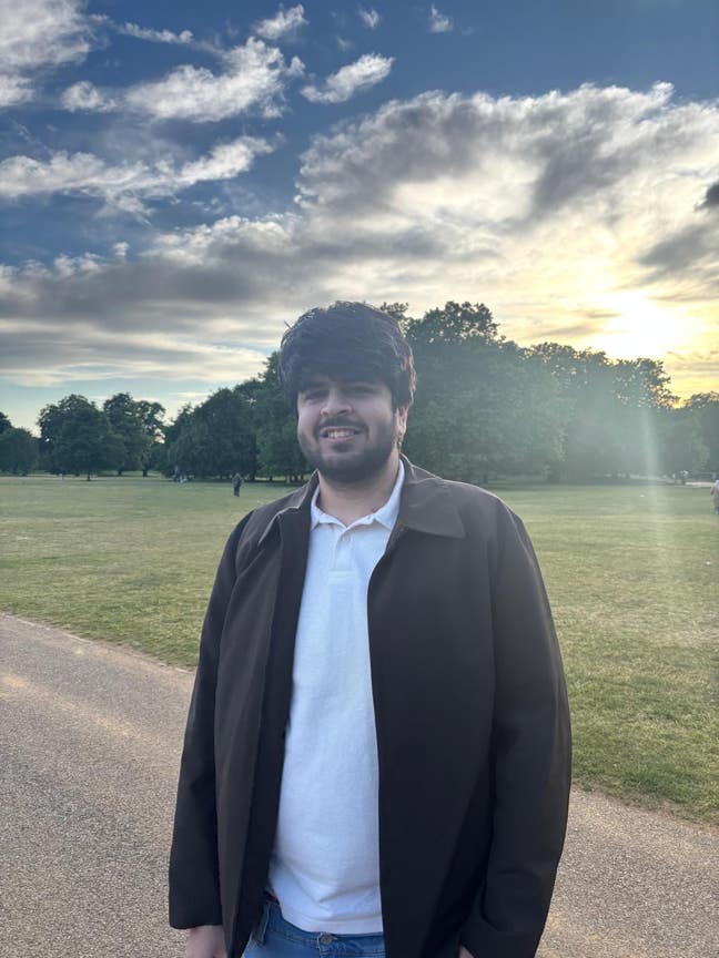 Looking for Room/ Room-mate  Main Photo