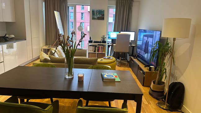 Double Room to Let Main Photo
