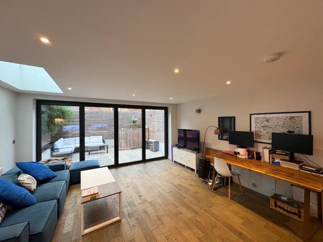 En-suite room 2 minutes from tube 🔥 Main Photo