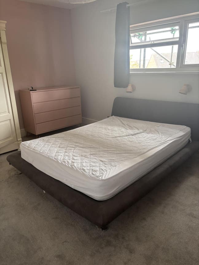 Large double room  Main Photo