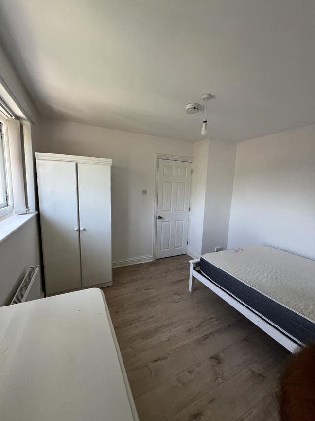 Double Bedroom Located Close to Basildon Hospital  Main Photo