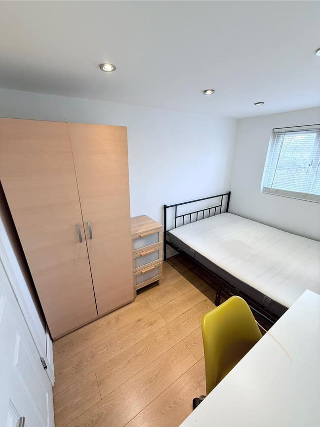 Double Room in the Heart of Leyton -Bills Included Main Photo