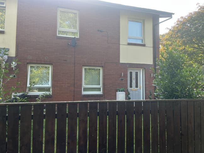4 bed end terrace house with separate kitchen din  Main Photo