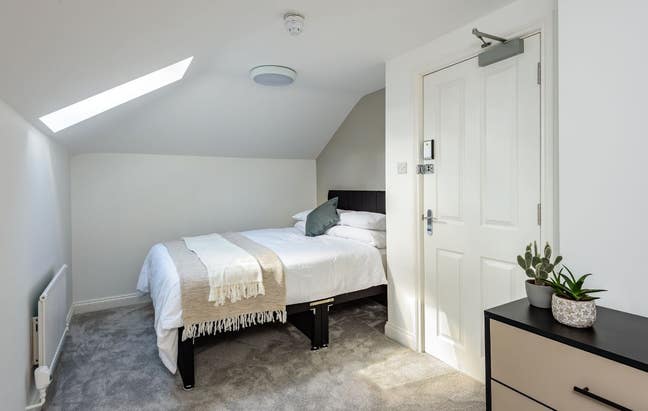 Wensum House - En-suite Room - 16th Sep (WH-C)  Main Photo