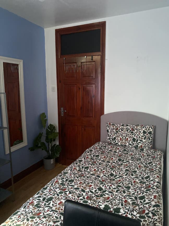 Single room near Hammersmith  Main Photo