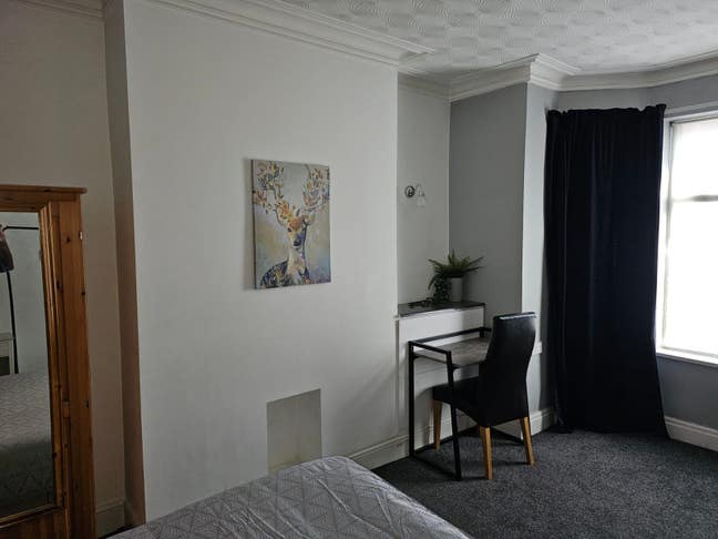 🌟 Bright Spacious Room |Shared Living & Dining  Main Photo