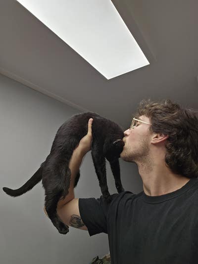 GSA Mature Student looking to move west Main Photo