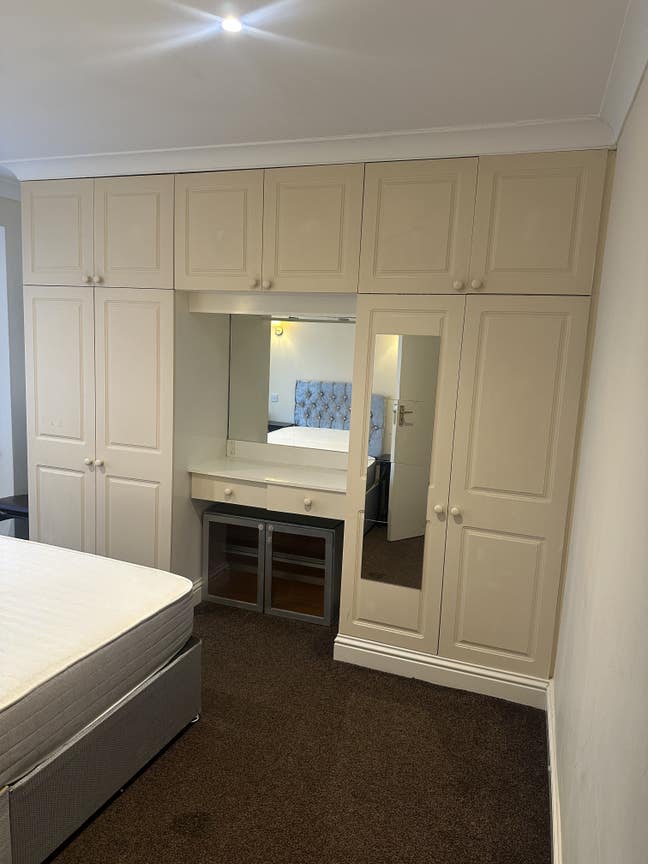 Double room in Hanger Lane  All Bills included,  Main Photo