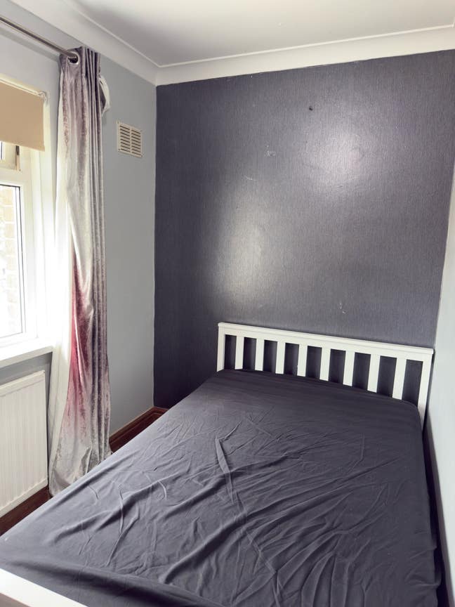 A room in a house  Main Photo