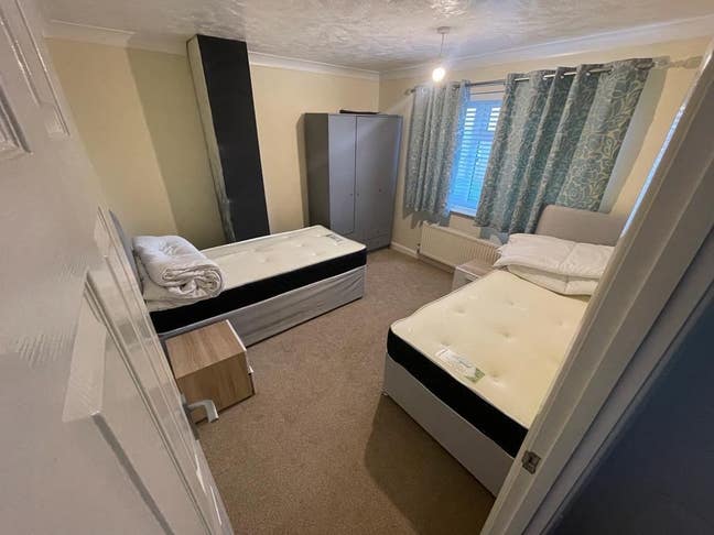Double Room for Rent Main Photo