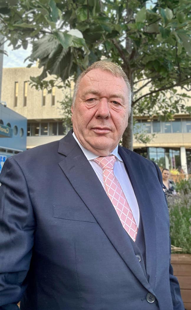 Professional male looking for long term residence Main Photo