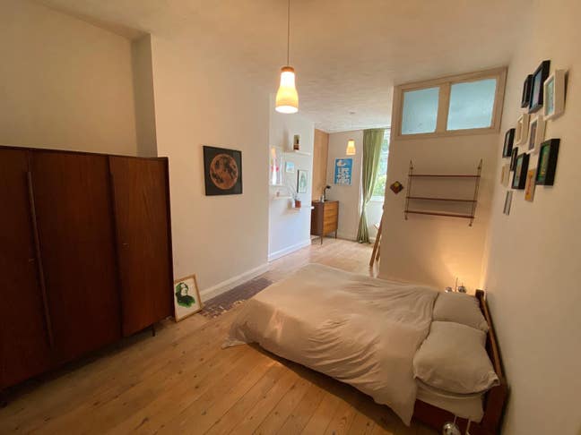 Double room with en-suite to rent in Cliftonville Main Photo