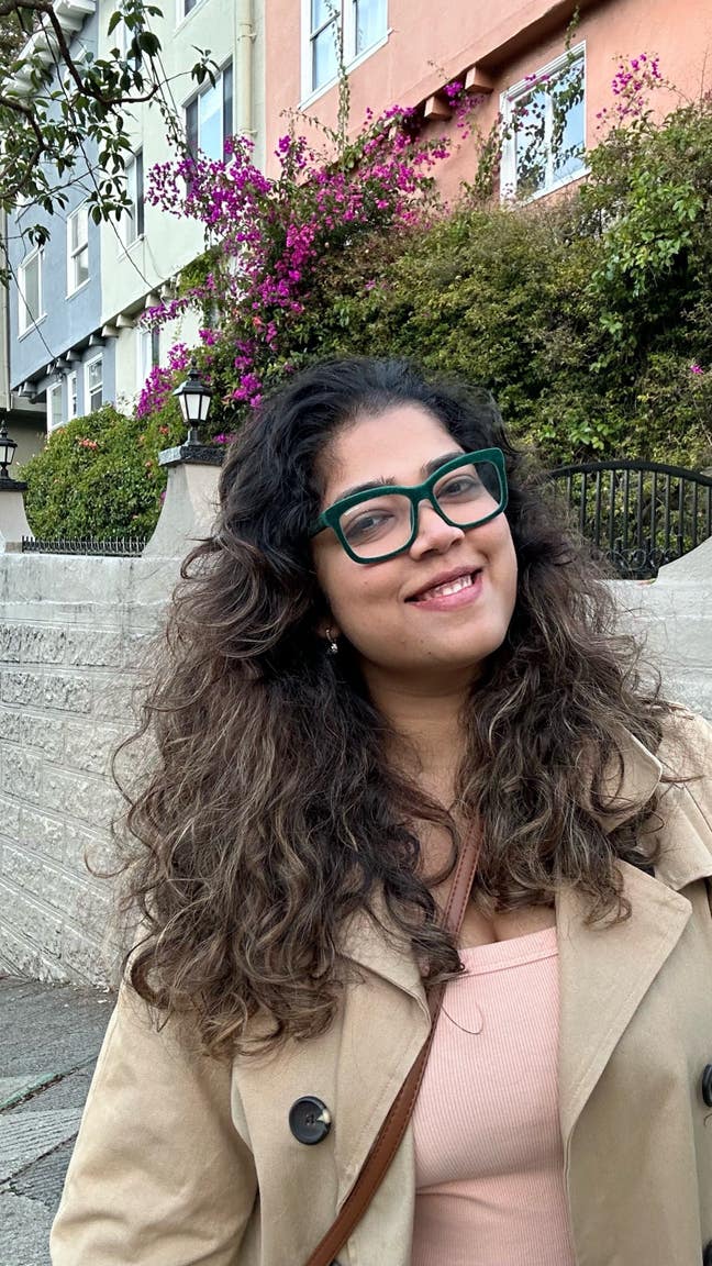 Female looking for house/flat/room in London  Main Photo