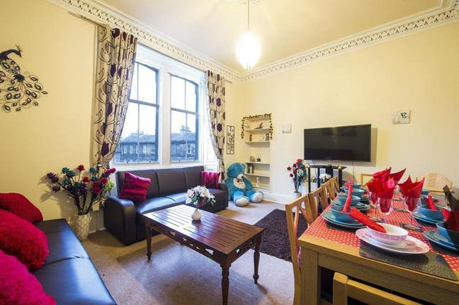 Very Large Central Apartment for Short Lets Main Photo