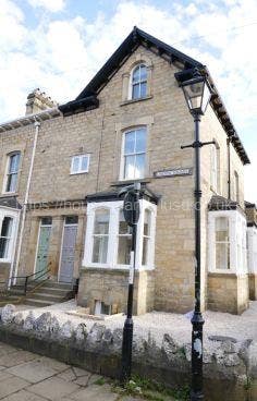 Lindow Square- Modern Student Rooms Available Main Photo