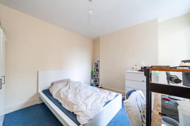 Beautiful double room in Fulham mansion Main Photo