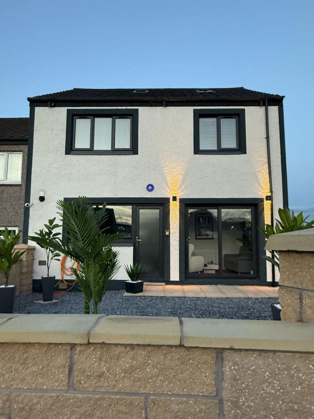 Beautiful NEW build ( HOUSE )  Main Photo
