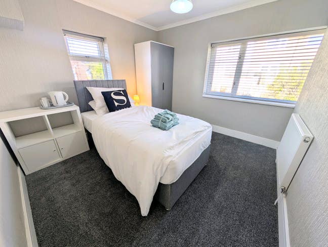Quiet & Convenient: All En Suite Rooms Near FGH Main Photo
