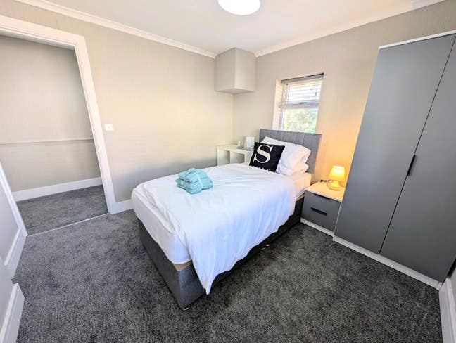 Quiet & Convenient: All En Suite Rooms Near FGH Main Photo