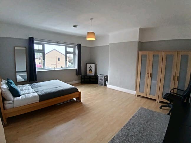 ✨Huge Double Room✨ Available Now 🔥 Main Photo