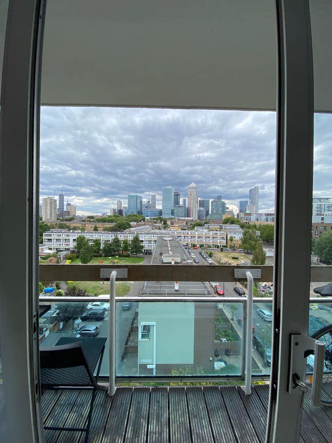 Amazing Double Room Available Near Canary Wharf  Main Photo