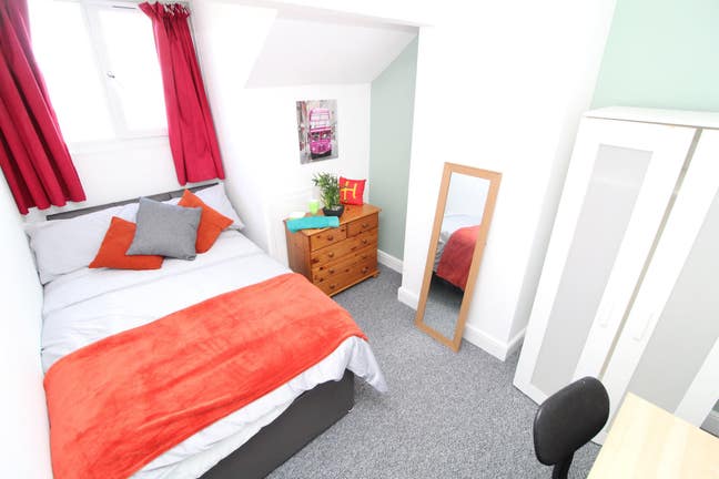 FF Double Walkley £395 All Bills incl. 08/09/25 Main Photo