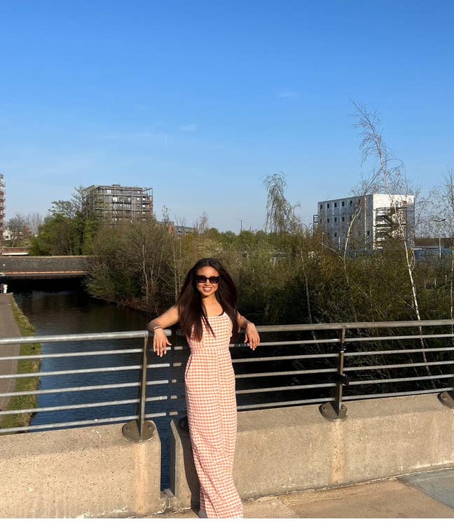 Professional female looking for room in SE London Main Photo