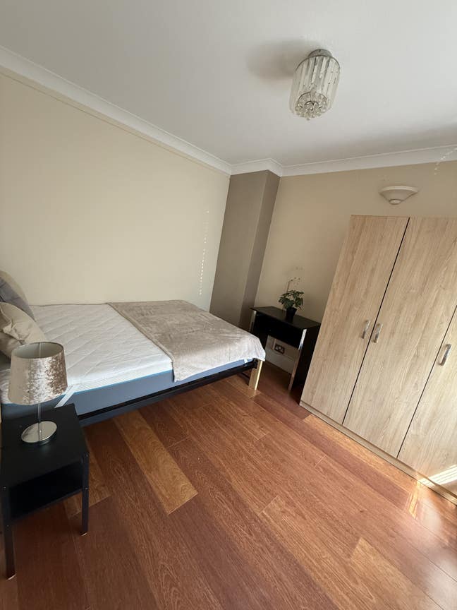 Double room in Surbiton, bills included Main Photo