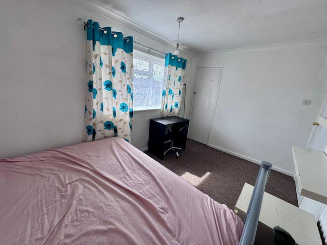Double room for single/ couple Main Photo