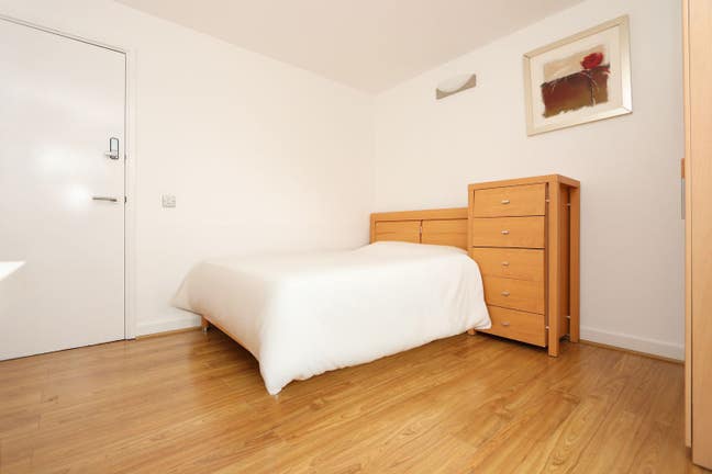 ✨ Greenwich Flat-Share – Spacious Double Rooms Main Photo