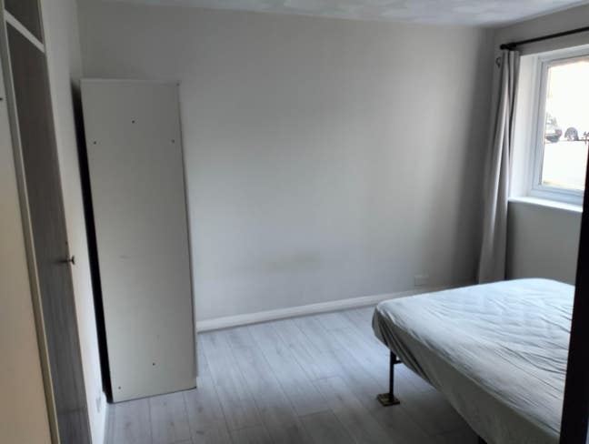 Room to rent Main Photo