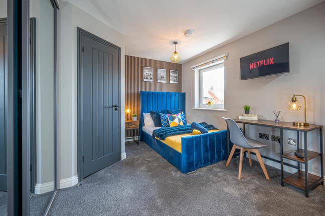 Insane 🥰 Fully Furnished Studio Calm Neighbourhood Main Photo