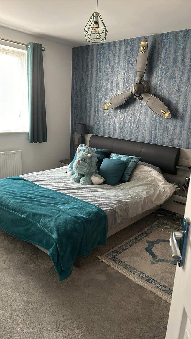 Large double room Main Photo