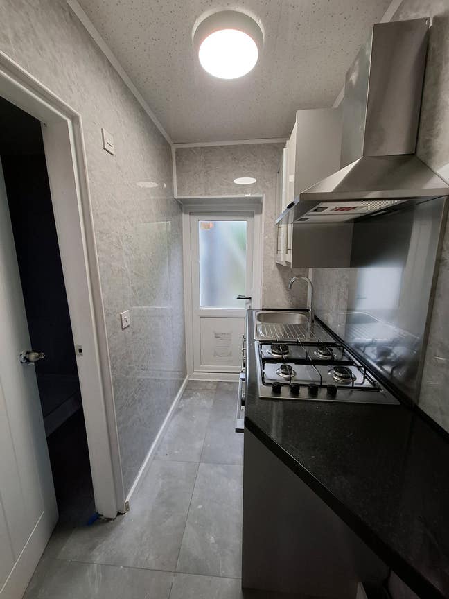 3 self contained flats  Main Photo
