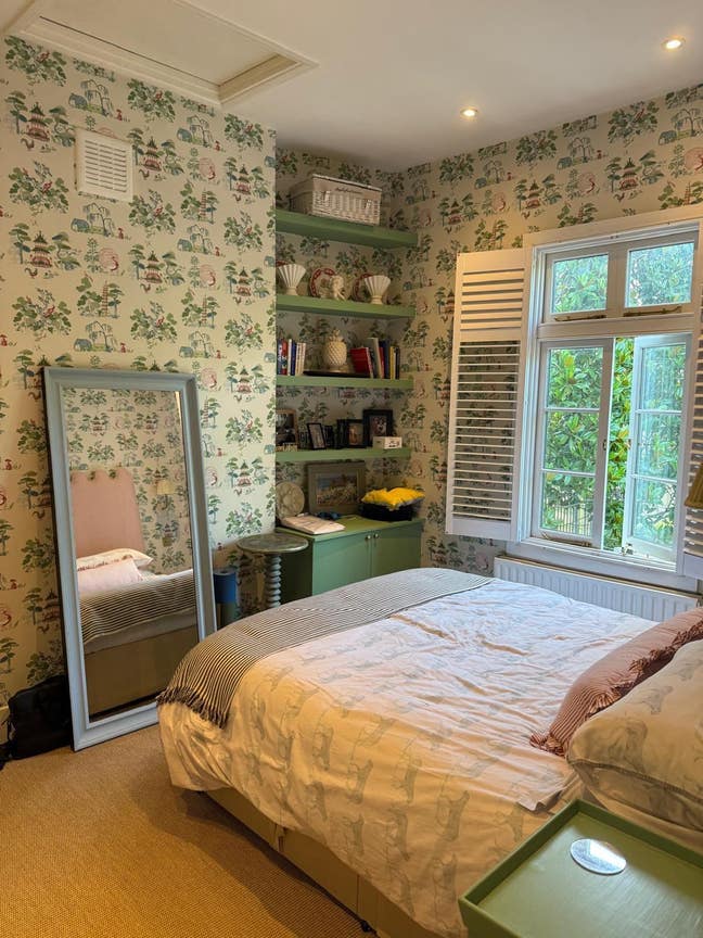 Large Double Room with Private Bathroom – Fulham Main Photo