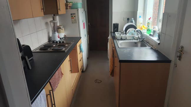 Rent  Main Photo