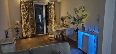 En-suite room available in lovely brand new house Main Photo