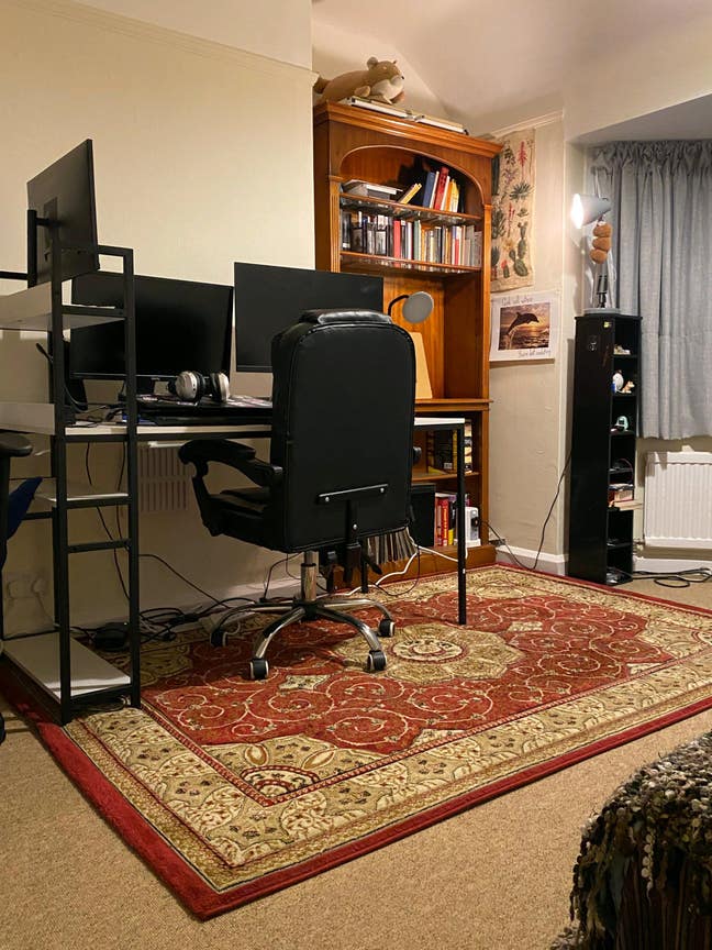 Spacious and cosy room in artistic house Main Photo