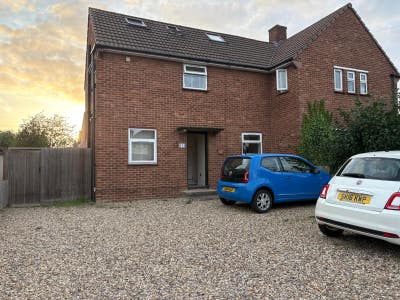 Double room in 5 bed house near mill road  Main Photo