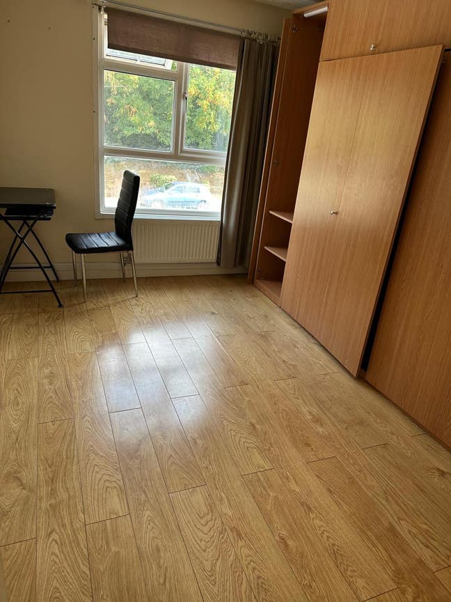 3 bed home, council tax & water bills included Main Photo