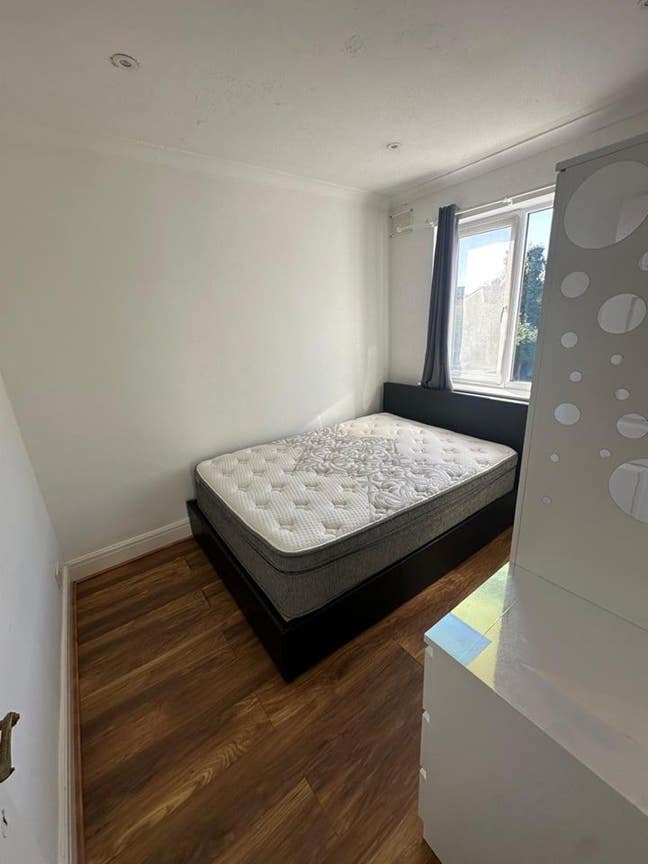 2bedroom At Ickenham  Main Photo