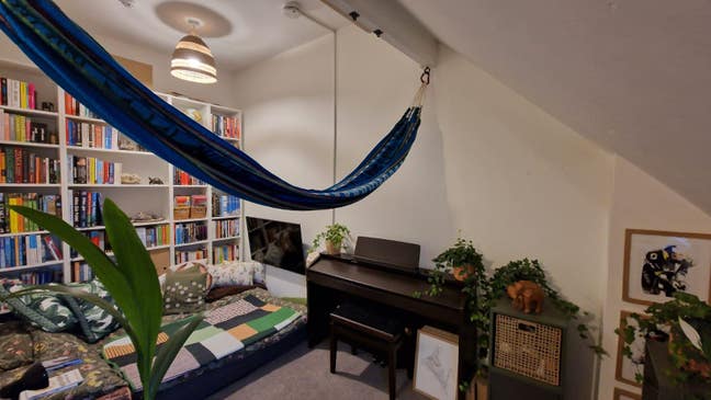 Studio flat/room in unbeatable price! Main Photo