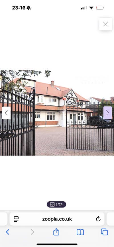   Extra large  Double room &pound;1000 pm in a mansion  Main Photo