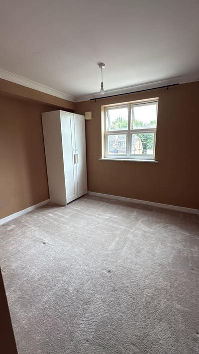 Double Room Available to Be Furnished as You Like  Main Photo