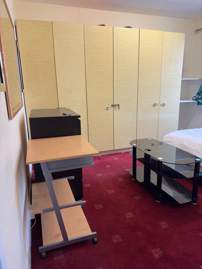 Master Bed Room for Rent for 1 Person or Couple Main Photo