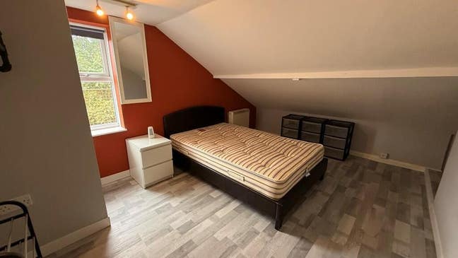 En-Suite Room to Rent Main Photo