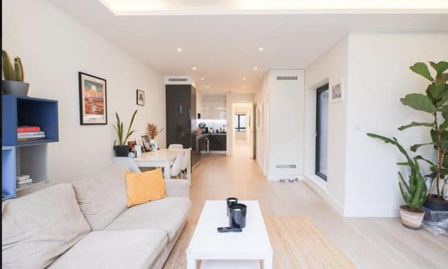 Luxurious and spacious great located flat! Main Photo