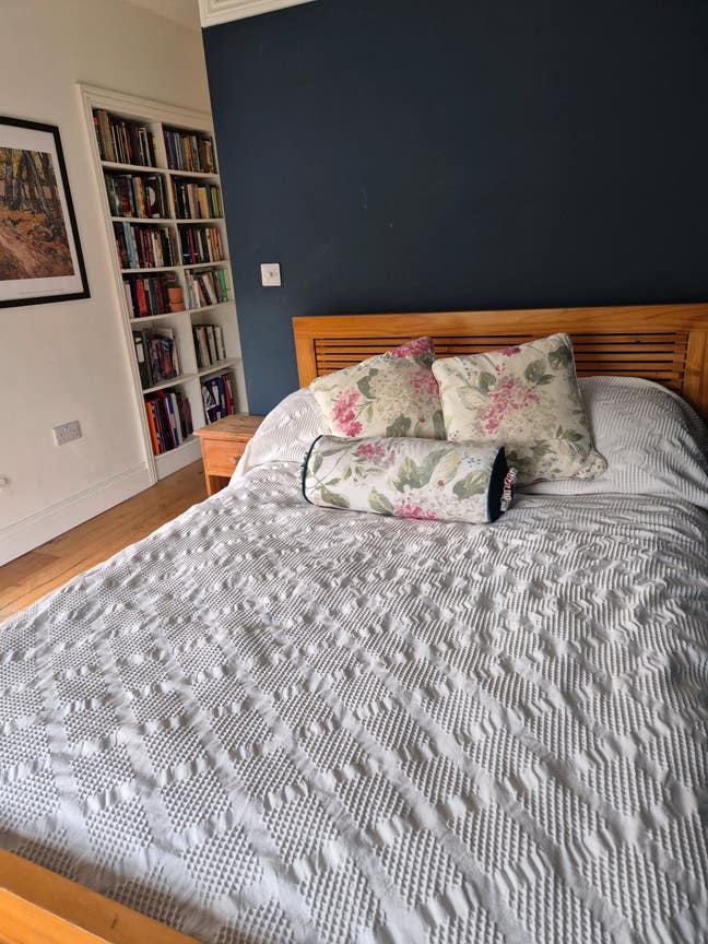 Double room with en-suite  Main Photo