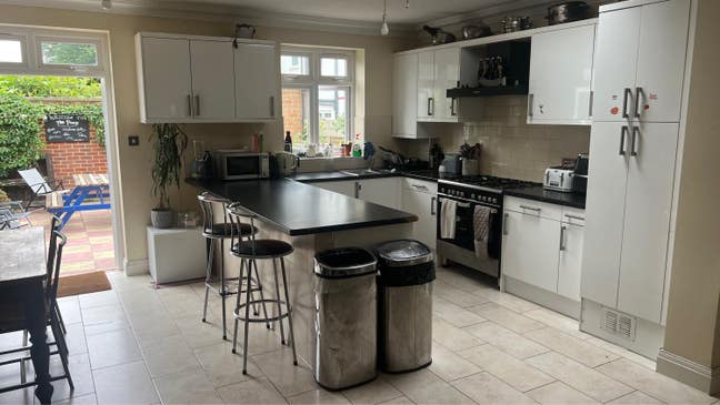 Double Room Available in Tooting Main Photo